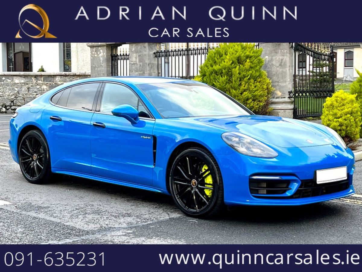 2023 - Porsche Panamera Automatic