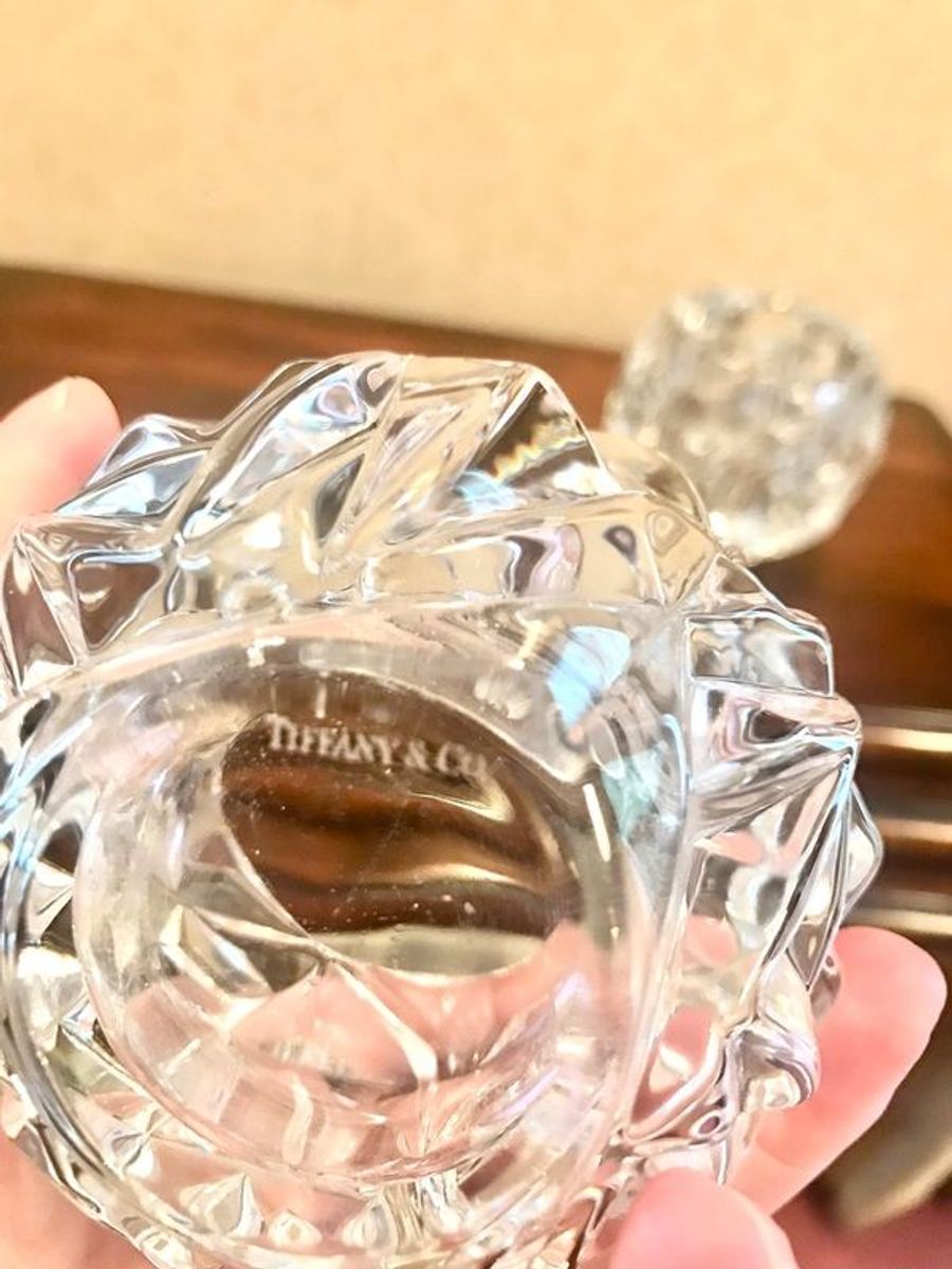 Tiffany crystal ring on sale holder