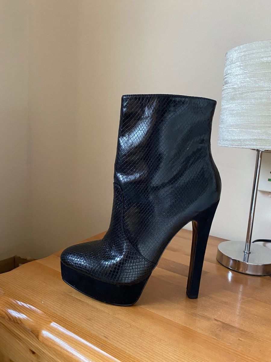 Carvela sparse sale boots