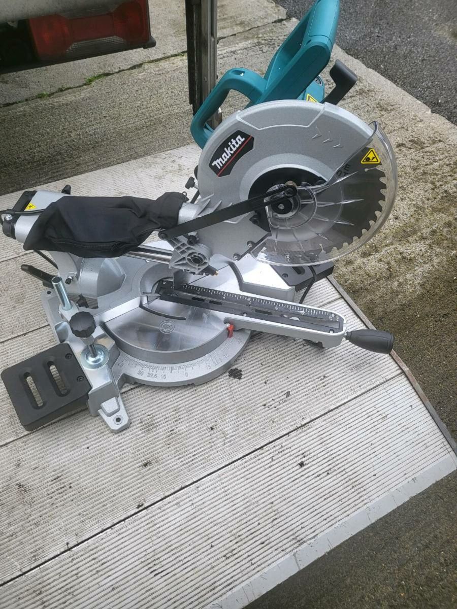 Makita miter saw deals l50714