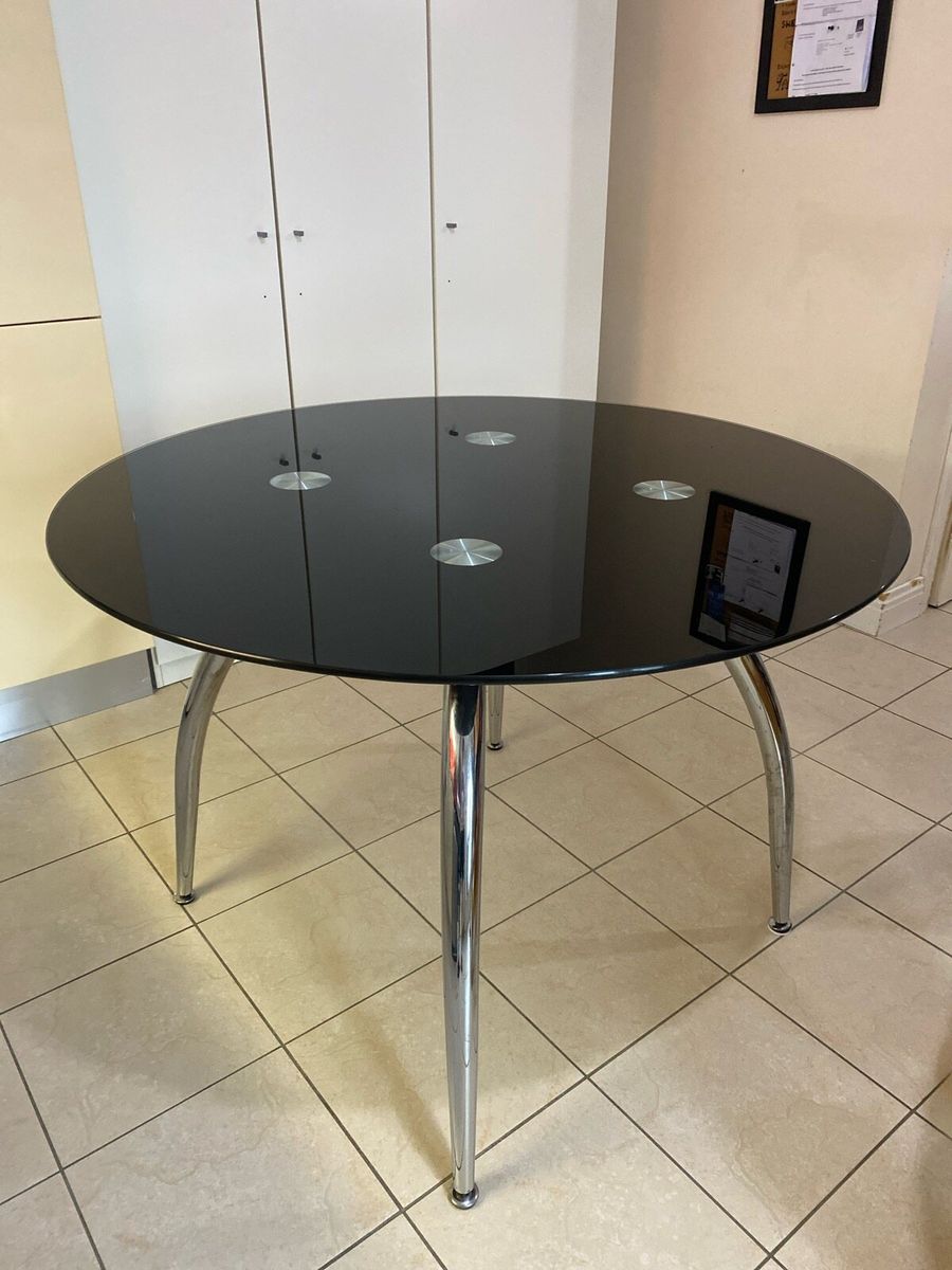 Extendable circle deals glass dining table