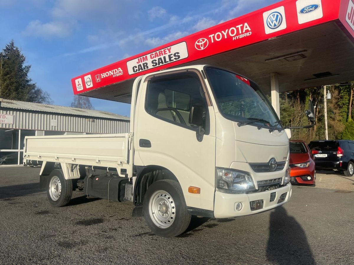 2017 - Toyota Dyna Automatic