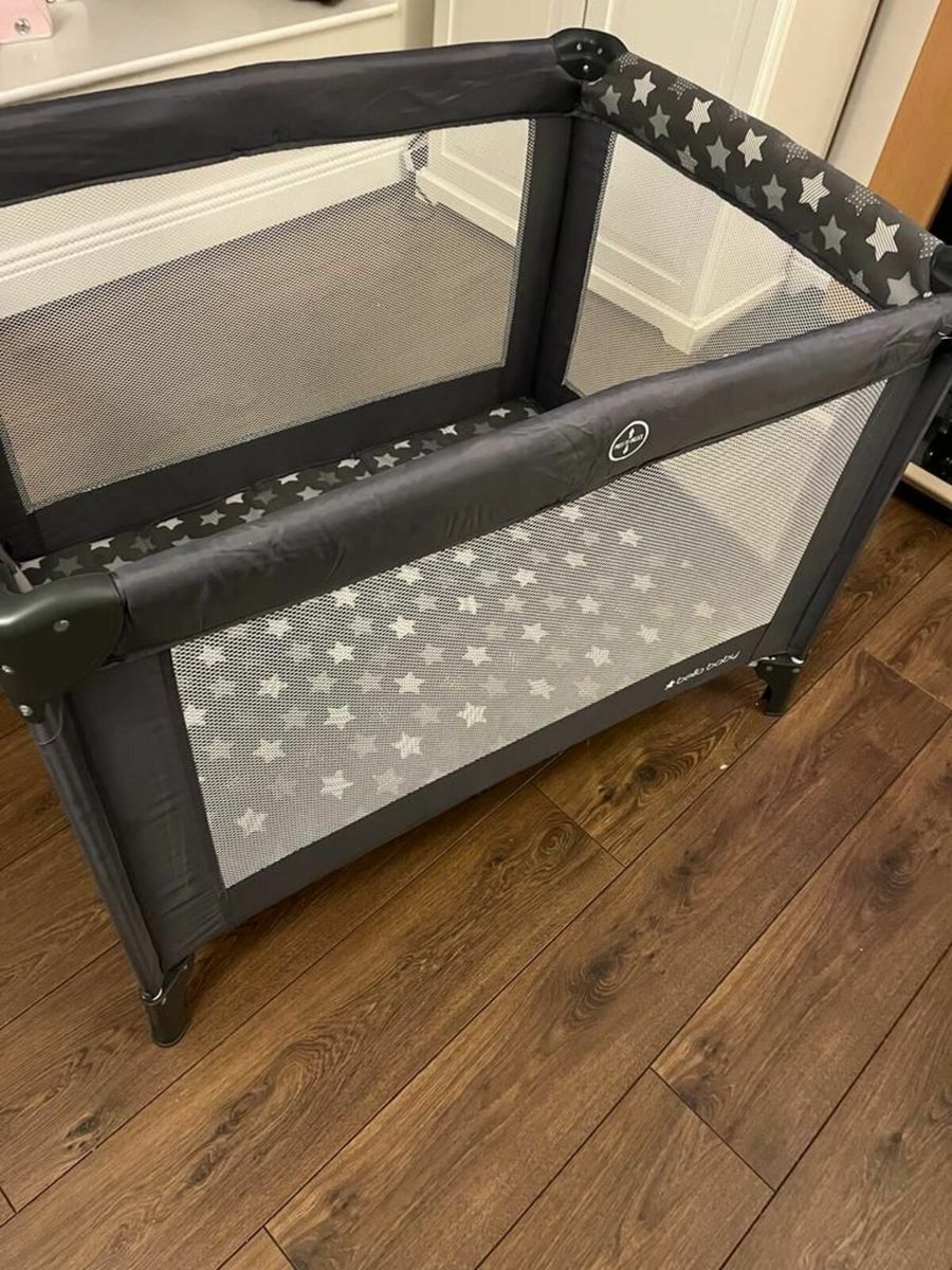 My babiie clearance travel cot lidl