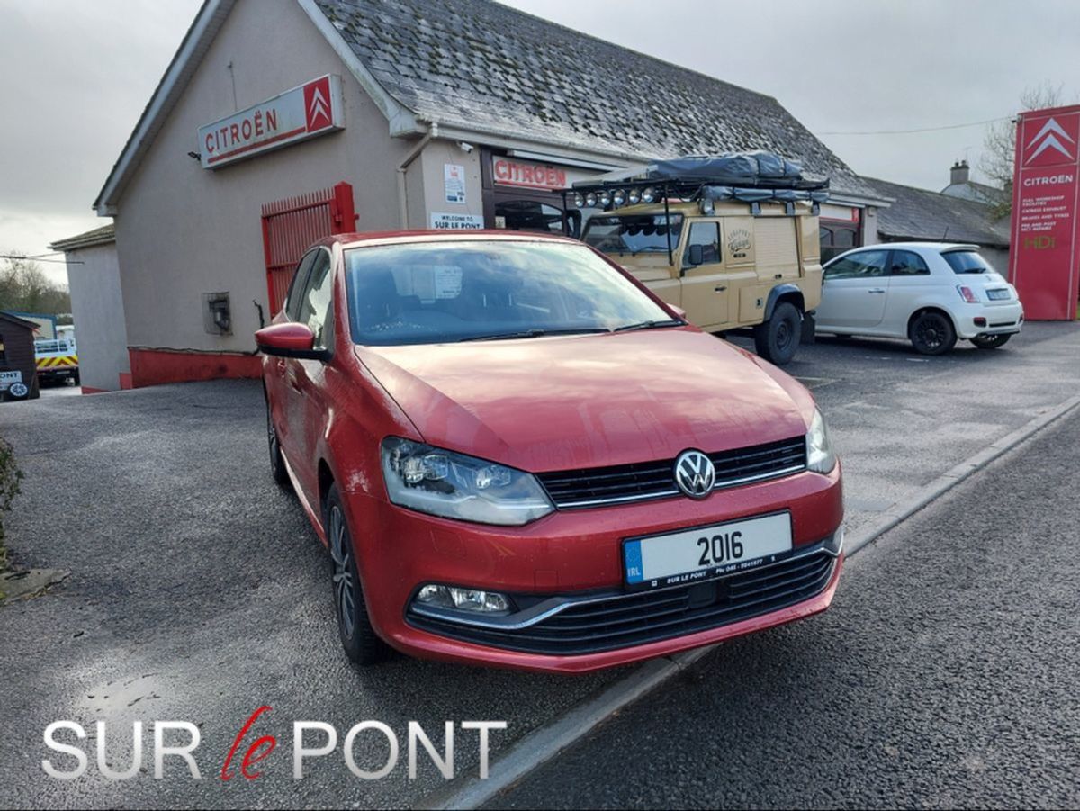 2016 - Volkswagen Polo Automatic