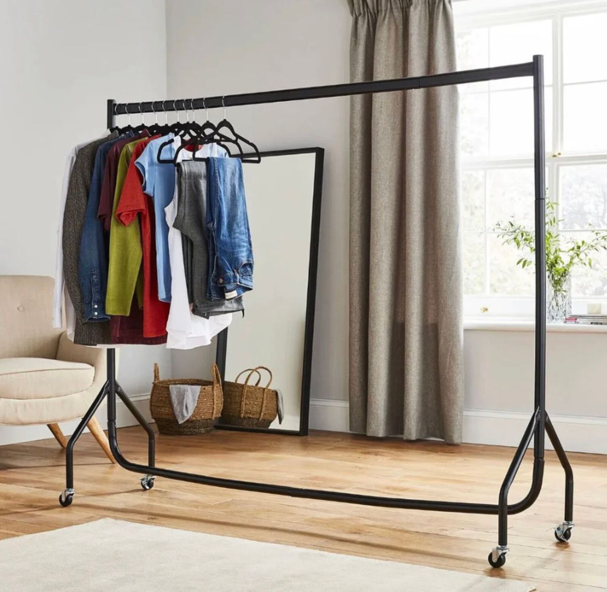 Done deal 2024 clothes rail