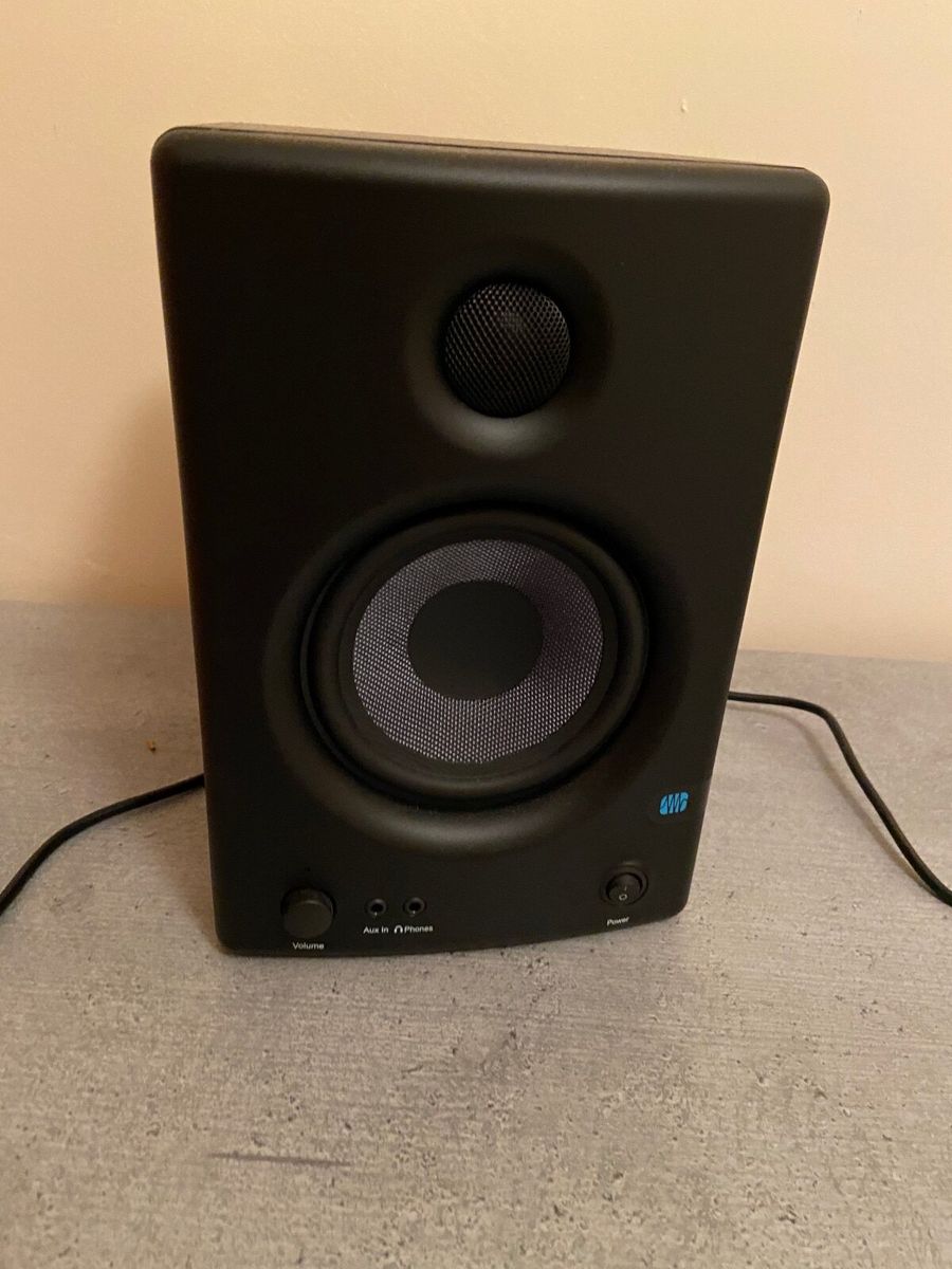 Used monitor audio speakers best sale for sale