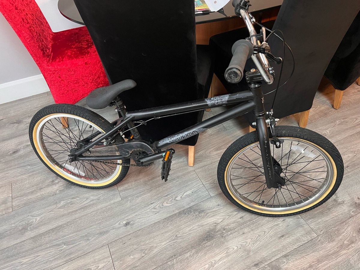 Voodoo malice bmx black and cheap gold