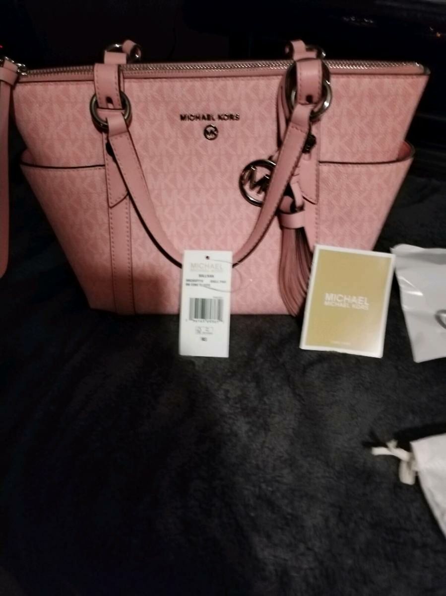 Done deal shop michael kors bags