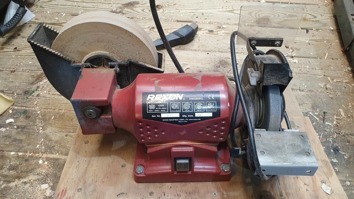 Rexon bench deals grinder