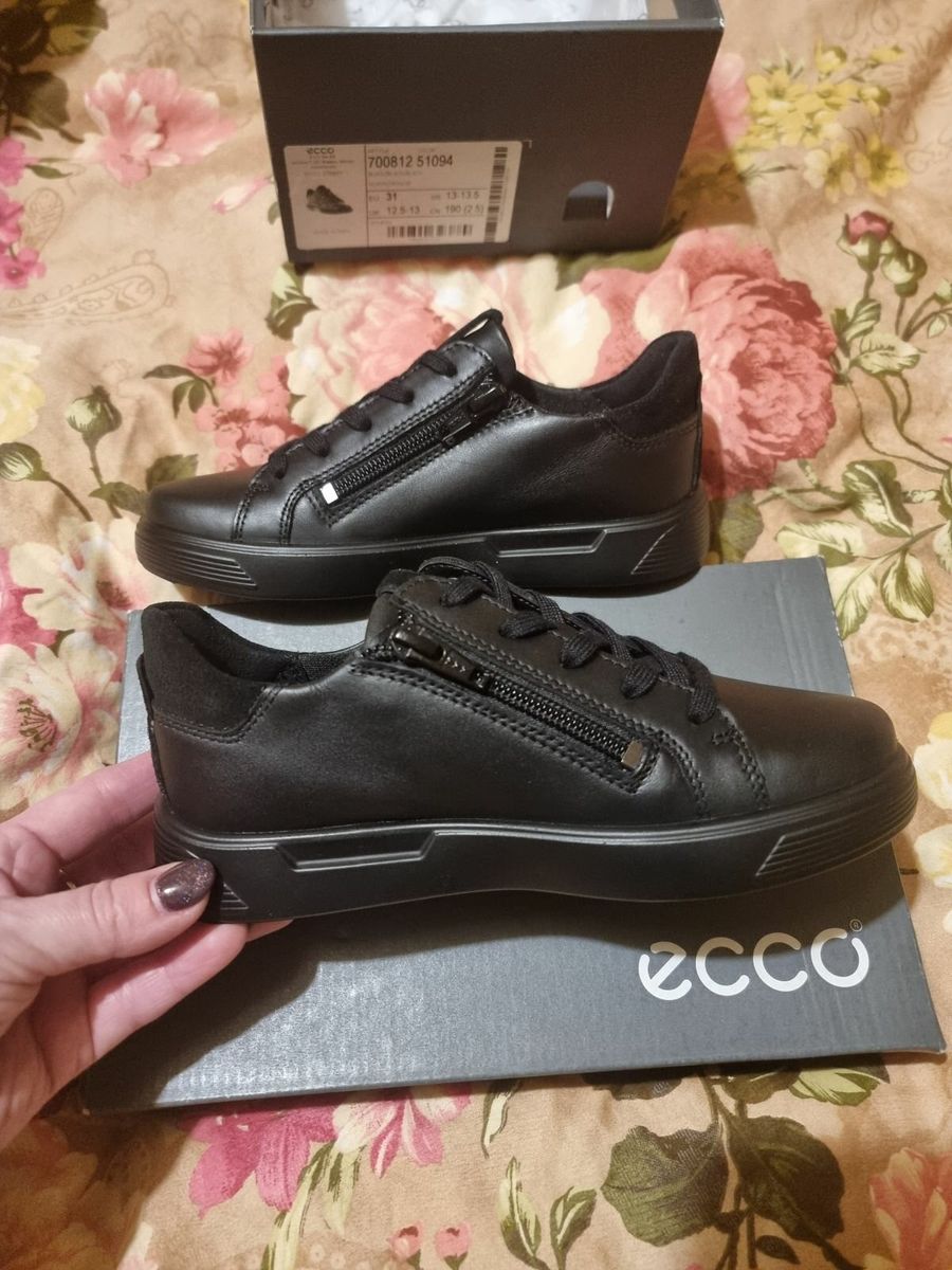 Ecco boys hotsell shoes sale