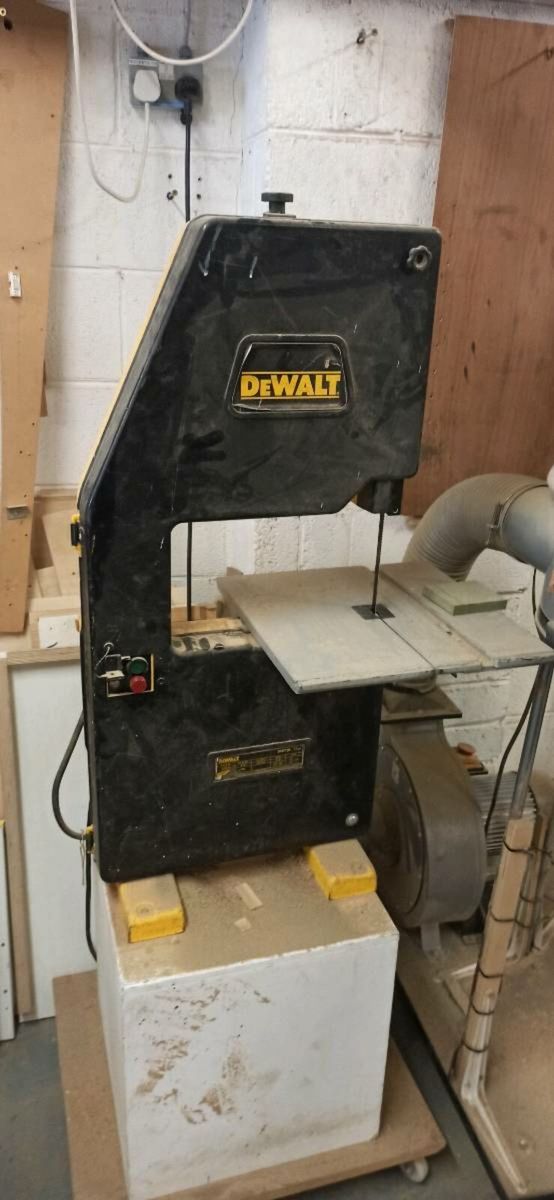 Dewalt bandsaw deals dw738