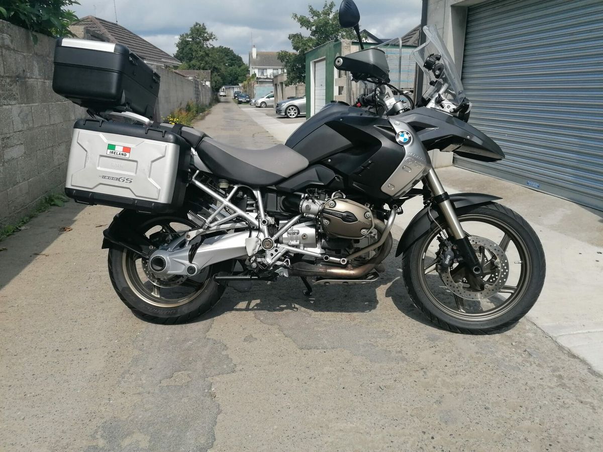 Bmw 1200 hot sale street bike