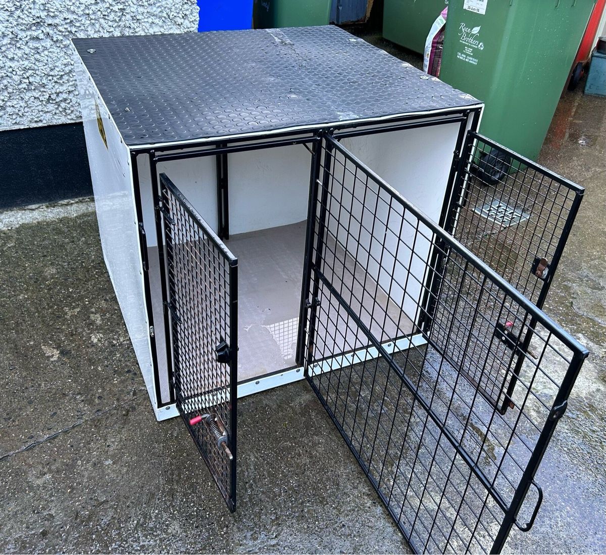 Done deal dog boxes shop