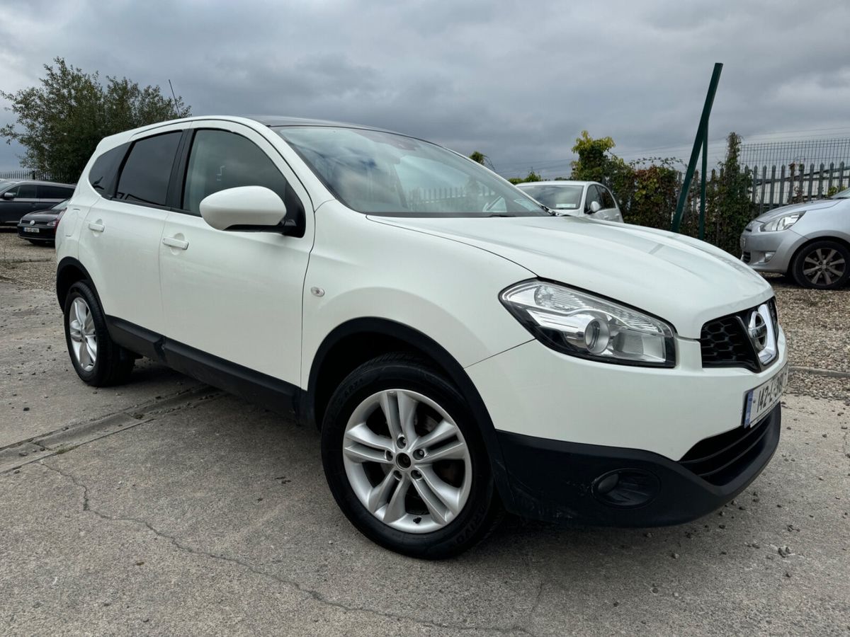 2014 - Nissan Qashqai+2 Manual