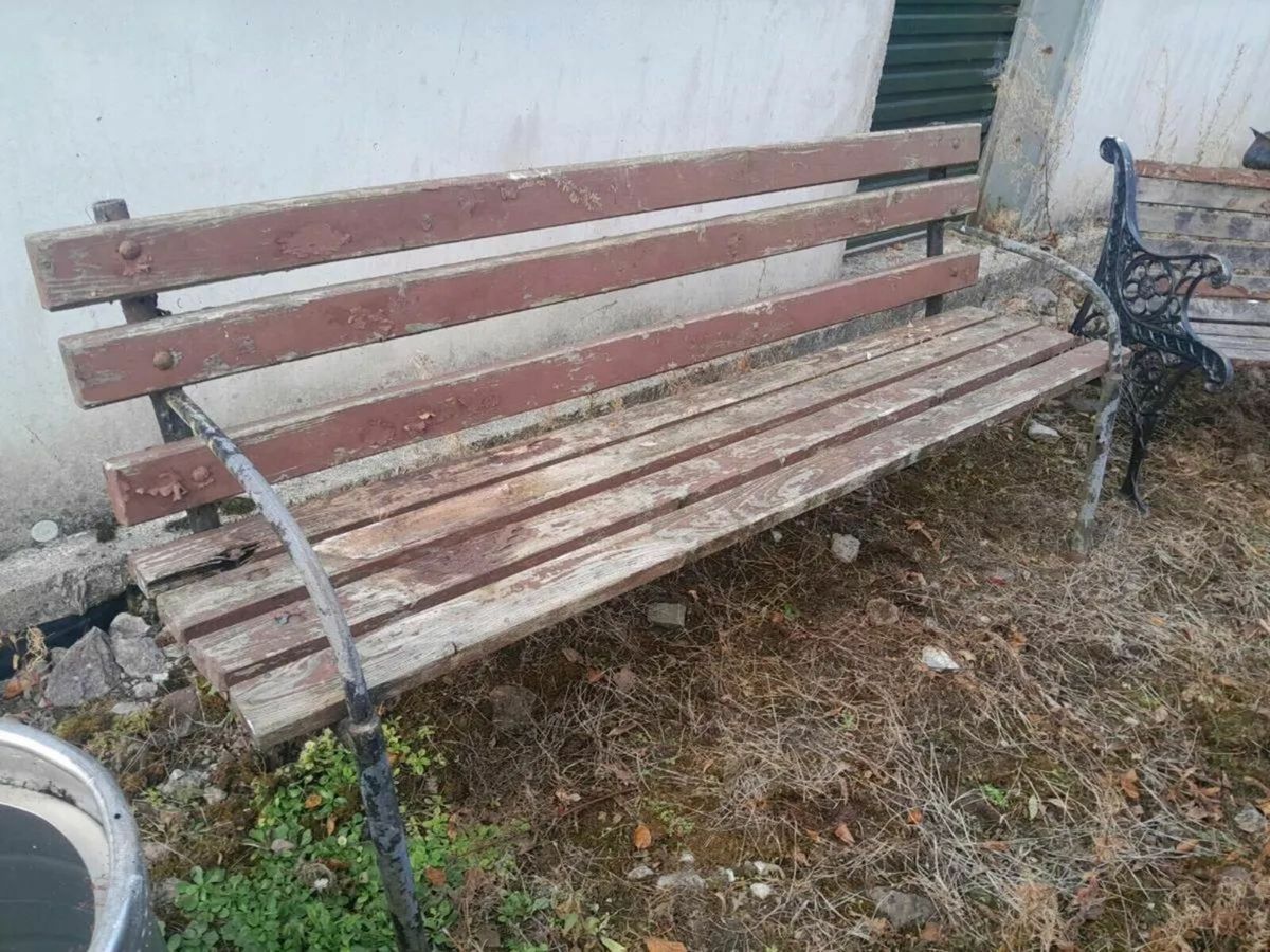 Done deal garden bench sale