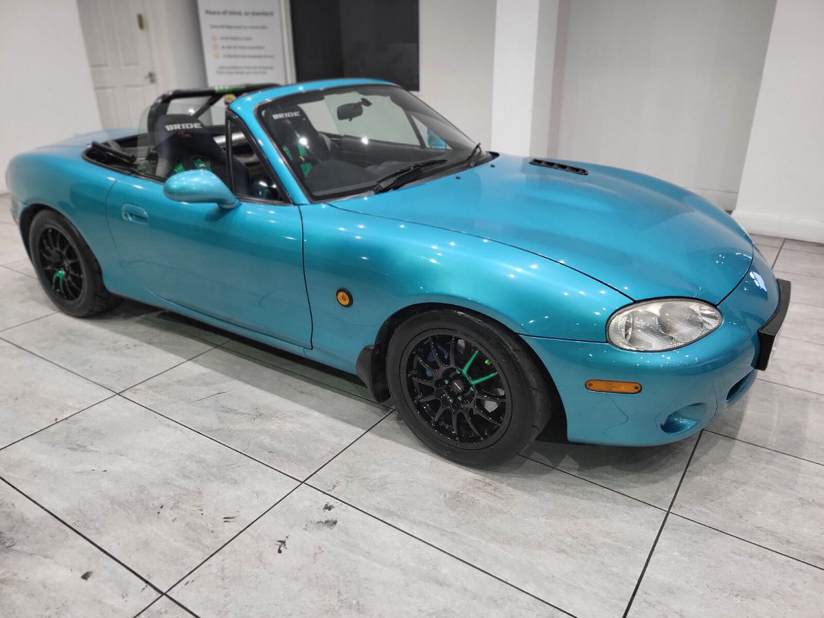 2002 - Mazda MX-5 Manual