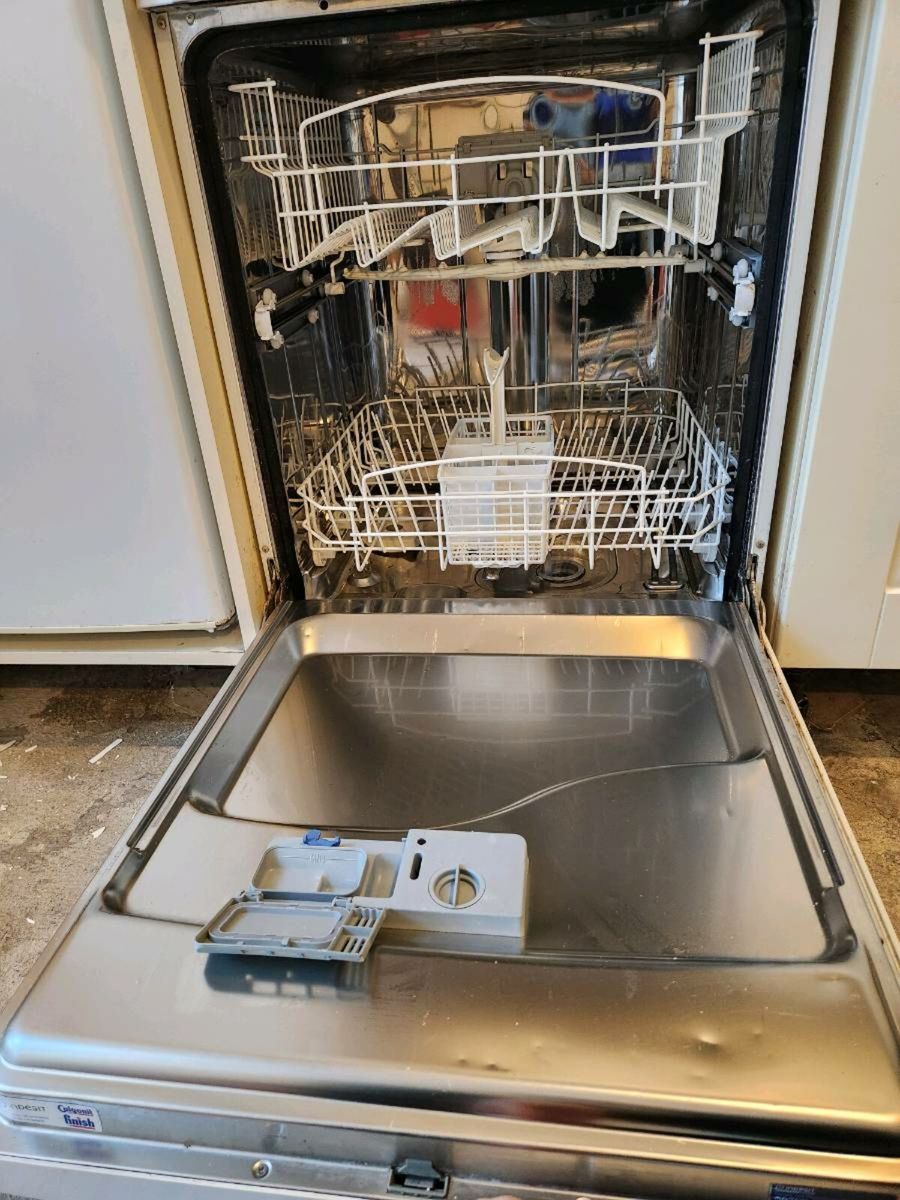 Donedeal Ie Indesit Ids105 Slimline Dishwasher Dishwasher For Sale