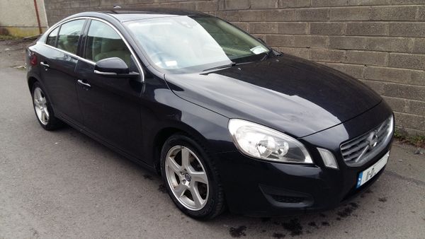VOLVO S60 D3 2.0D 163hp breaking, for parts only.