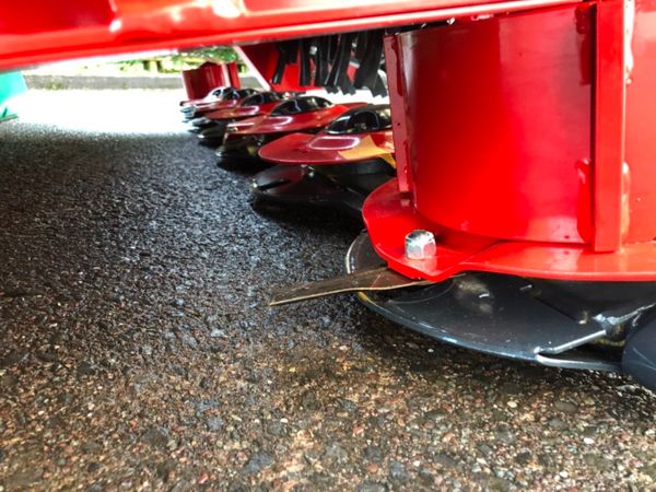 NEW Kverneland Trailed Mowers 4328 4332 139406387
