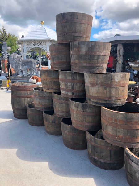 Oak whiskey Barrels