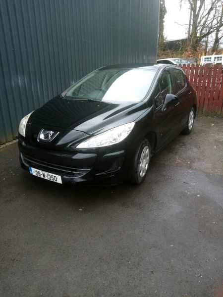 Peugeot 308 1,4 petrol 2008 parts only