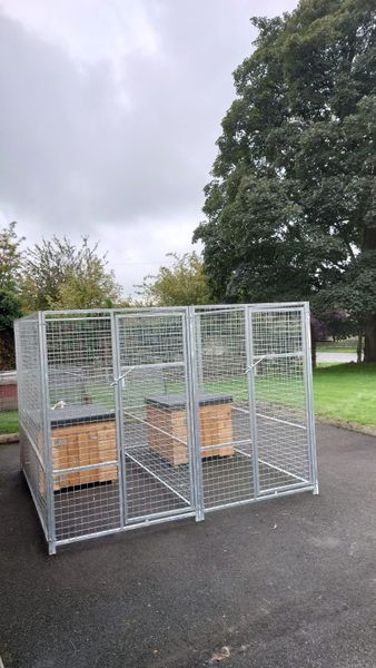 Galvanised kennel outlet panels