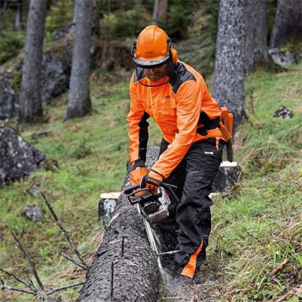 Chainsaw operator looking for work