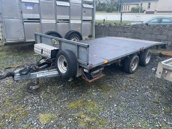 Ifor Williams beaver tail trailer