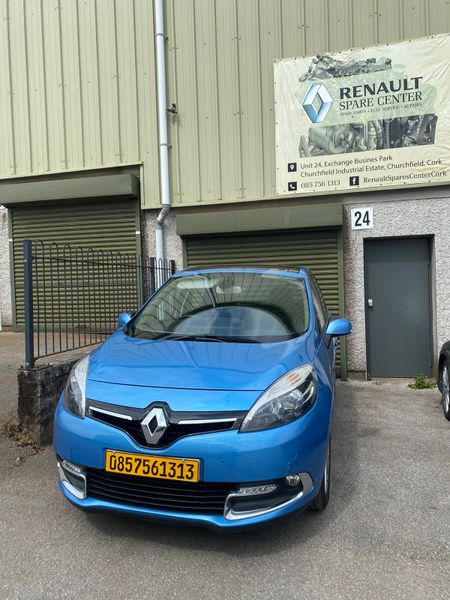 Renault Scenic for breaking (face lift model)