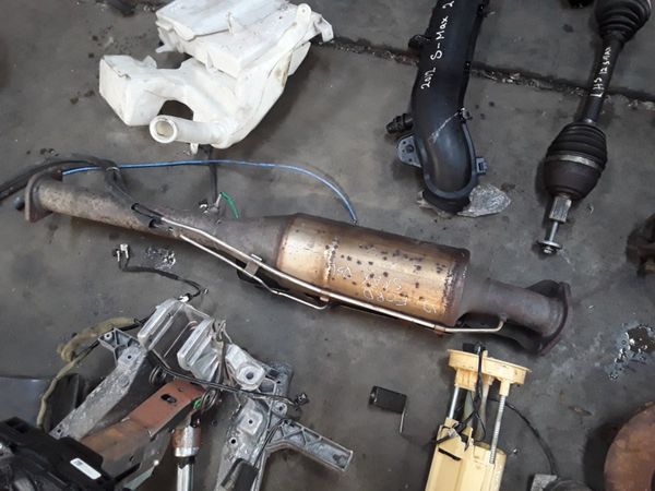 ** 2012 FORD S MAX    PARTS ** 218846054