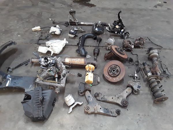 ** 2012 FORD S MAX    PARTS ** 218846055