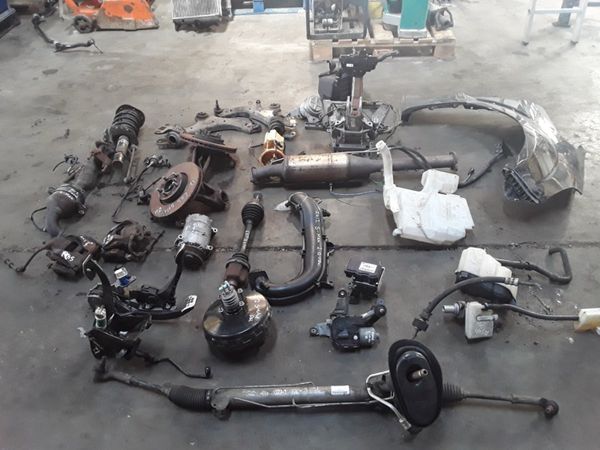 ** 2012 FORD S MAX    PARTS ** 218846056