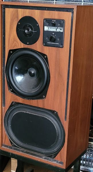 KEF model 104ab reference series