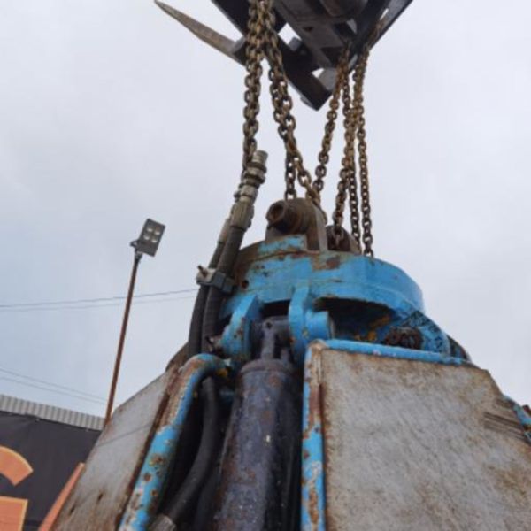 ** HYDRAULIC  ROTATING 5 FINGER GRAB ....1932 210425045