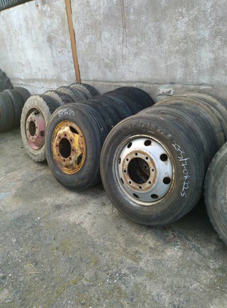 Wheels & tyres 6,8&10stud