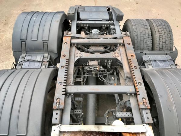 Volvo FH Version 4 Globetrotter Xl..parts. Spares 225114588