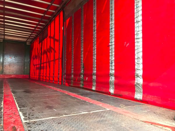 Trailer Trailer SDC Curtainside..4.7mt High. 225346142