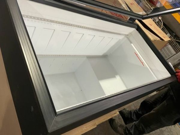 Chest Freezer 1.6 Meter  as New € 500
