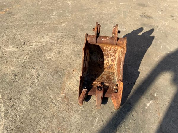 *** 12" MINI DIGGER BUCKET........25mm PINS *** 229345655