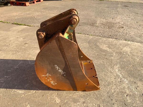 ***  24" DIGGING BUCKET.........45mm PINS ....4991 229369868