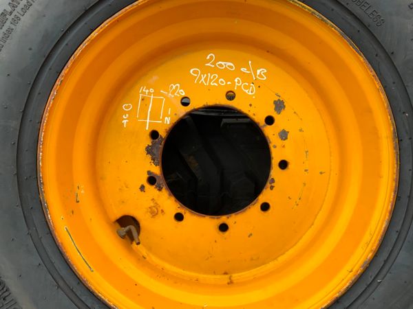 TRELLEBORG SK-900...BOOM LIFT TYRES .... 0522 229583079