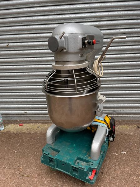 Hobart mixer 20 litres with all attachments and safety guard
