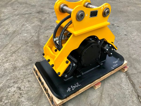 *** KBKC 04 COMPACTOR PLATE.4/6 TONNE **** 221891594