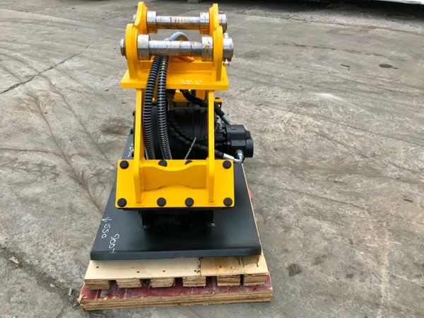 *** KBKC 04 COMPACTOR PLATE.4/6 TONNE **** 221891596