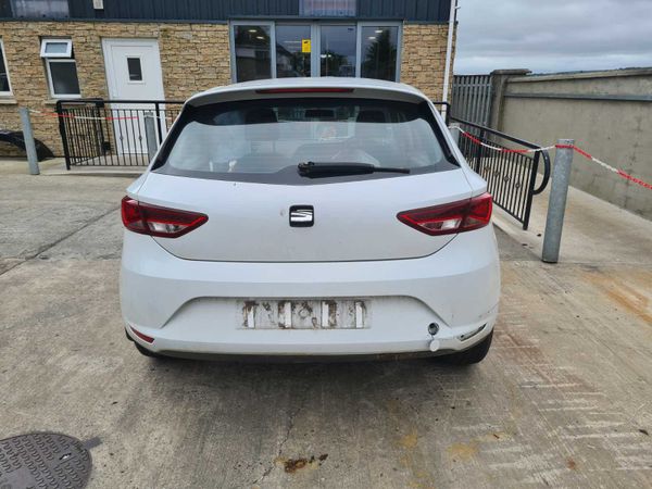 SEAT LEON 2014 for parts breaking