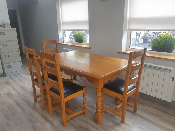 Table & 6 Chairs** Reduced to sell