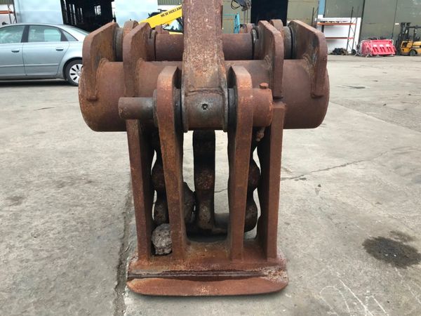CONCRETE PULVERISING ATTACHMENT.....90mm 223131349