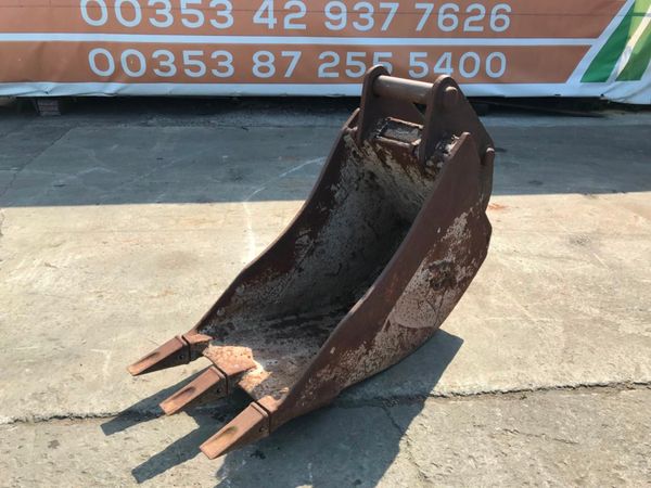 24"   DIGGING BUCKET.....80mm PINS......1052 234047168
