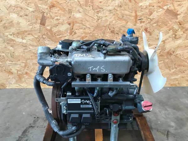 *** KUBOTA 3 CYL PETROL ENGINE..WG972 *** 234047559