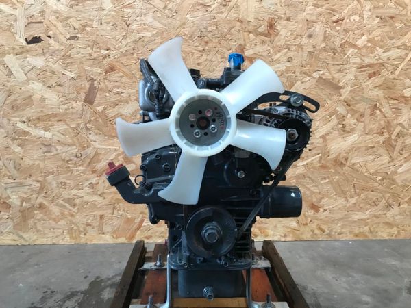 *** KUBOTA 3 CYL PETROL ENGINE..WG972 *** 234047560